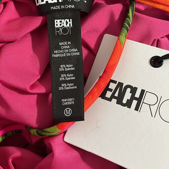 NWT BEACH RIOT Stevie One Piece Hibiscus Sunset - Picture 8 of 9